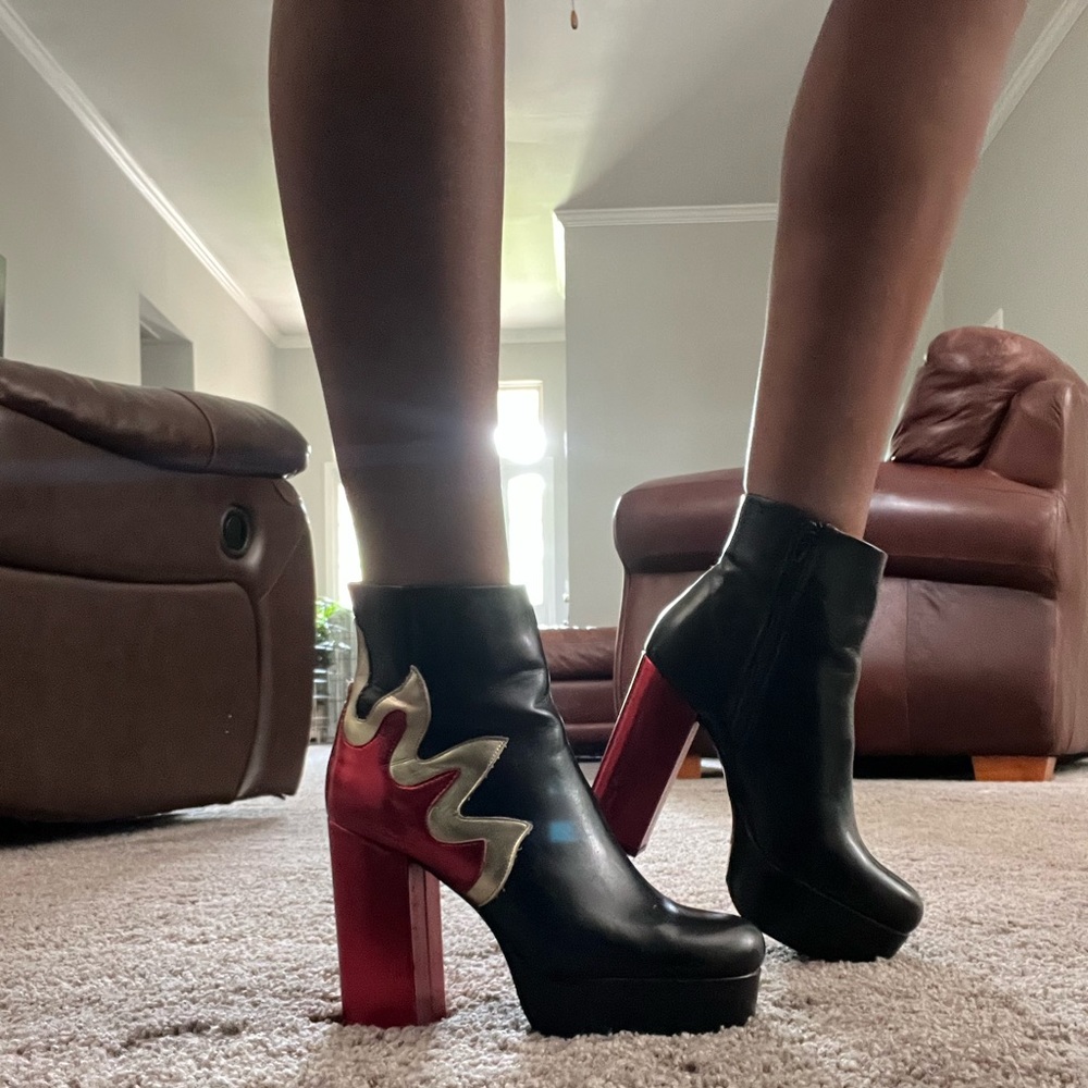 Fire Pattern Heeled Ankle Boots